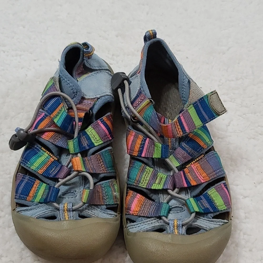 Keen Girls Outdoor Watershoes Blue/Coliful Stripes Hook&Loop Adjustable Sz 3 EUC